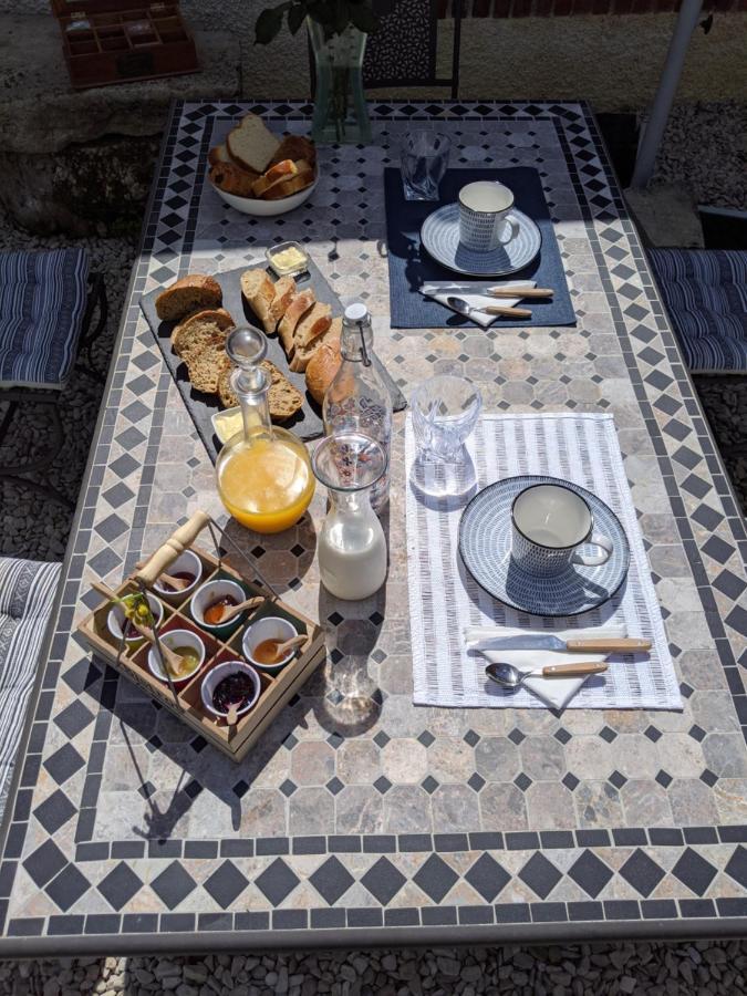 Bed and Breakfast Ancien moulin Créancey Exterior foto